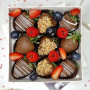 Клубника в молочном шоколаде малина и голубика 9 ягод фото 3
